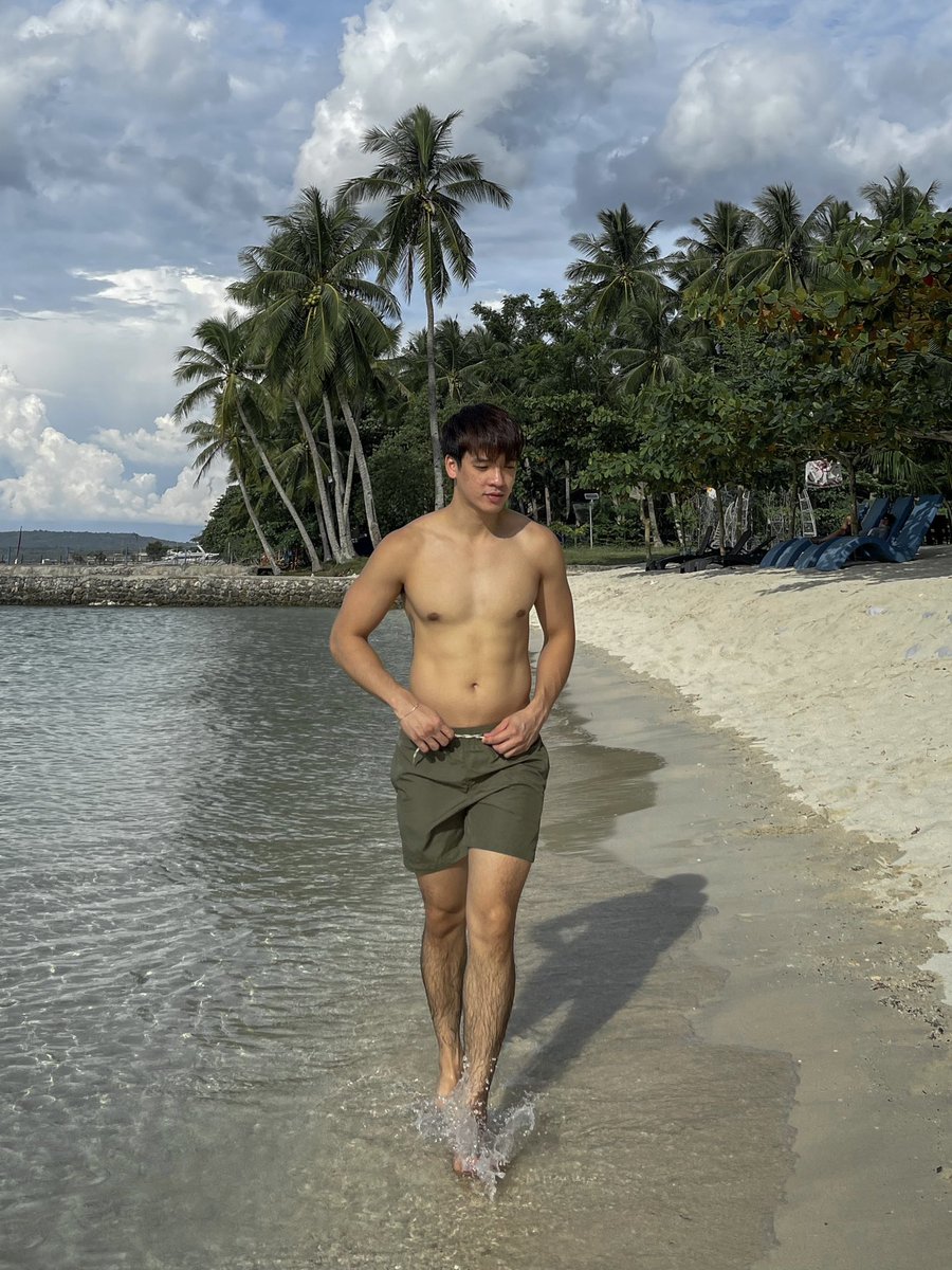 teejph's tweet photo. livin’ is ez https://t.co/yROch8RCnR
