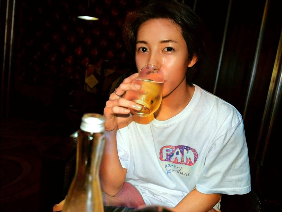 caffeinjune's tweet photo. renjun ur freaking handsome!!! https://t.co/ZeUsZ9RG6j