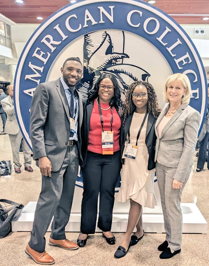 An honor to finally meet one of my #Sheros and #SheforShe ❤️ @GailPetersonMD at #ACC23 #WCCardio #ACCWIC #ACCDiversity @ACCinTouch