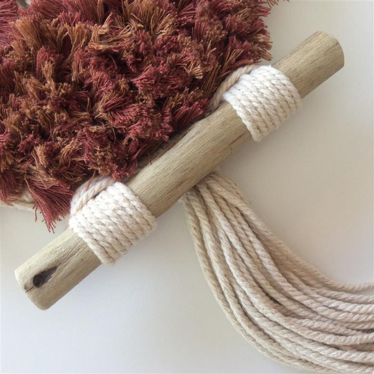 MacrameCraftSA's tweet image. New to my collection is a multi-colour Owl. I love this little fellow 🥰.

#macrame #macrameowl #colourful #macrameartist #wallhanging
#havingfun
#proudlysouthafrican #backtheunderdog #local
#smallbusiness
#macramelove