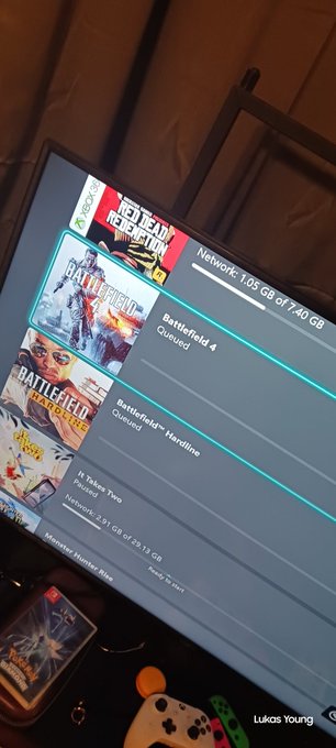 Hey guys!

I got a new Xbox account! OneArmKing#7032 Add me and maybe we can play something together