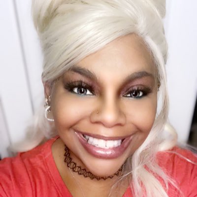 Dee_Poole's tweet photo. #NewProfilePic https://t.co/fuuQRYnAXK