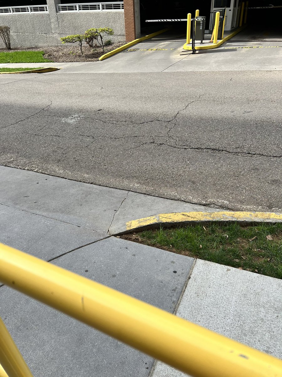 Justice4LisaE's tweet photo. Standing at the place where there were moments of fear and pure panic for poor Lisa edwards. #justiceforlisaedwards https://t.co/qgmhZqf6f4