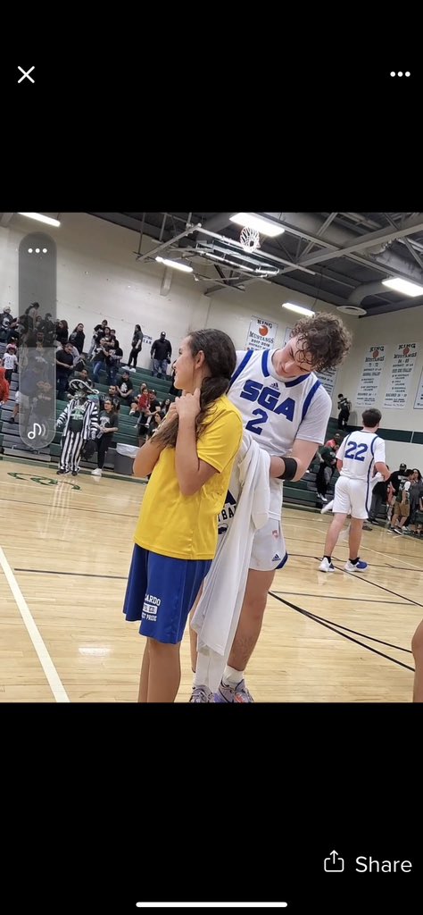 Kaydenmcclure02's tweet photo. Senior season has officially came to a close.. 
District 32-3A Co-MVP ✅
1600+ points ✅
Regional tournament ticket ✅
All-time leading scorer in school history ✅
These achievements would not have been possible without my teammates, my coaches and all our fans constant support. https://t.co/ltwdXRSYEF