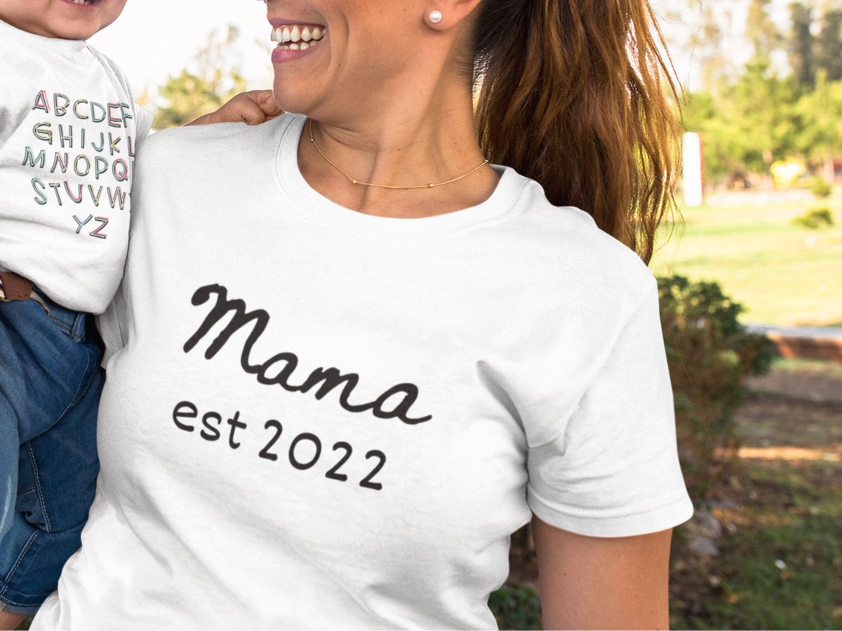Spoiledinde's tweet photo. Excited to share the latest addition to my #etsy shop: Mothers Day Shirt First Time Mom Mothers Day Gift Mom Gift Minimalistic Shirt Gift For Her Mama Gift Best Mom Ever Mama Tee Oversized Tee https://t.co/4S19v3fNbw #mothersdayshirt #oversizedtee #nanatee #bestgrandma https://t.co/Ft2Et1NVrn