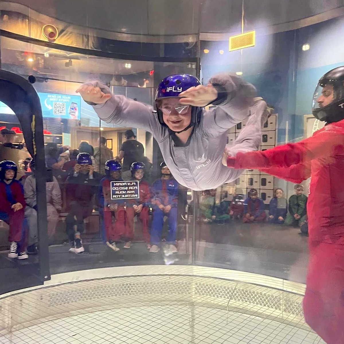 AnneFrankIA's tweet photo. You can choose to walk, but at AFIA, we iFly! #finjoy #afiaproud https://t.co/gLZRPykGTs