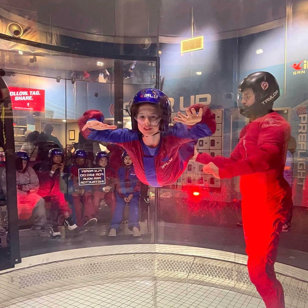 AnneFrankIA's tweet photo. You can choose to walk, but at AFIA, we iFly! #finjoy #afiaproud https://t.co/gLZRPykGTs