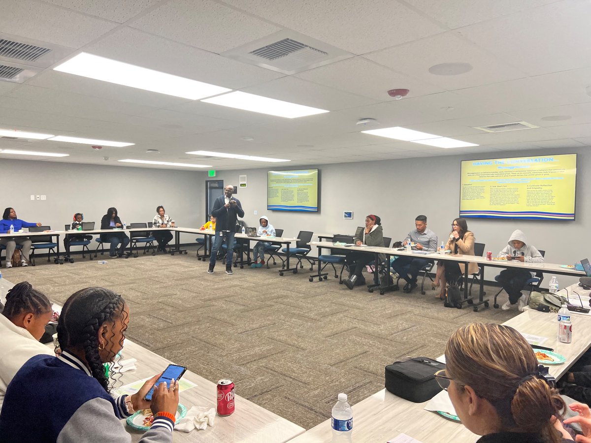 A beautiful afternoon with our District African American Parent Advisory Council (AAPAC) — Having meaningful conversations with our families is always wonderful! Thank you!