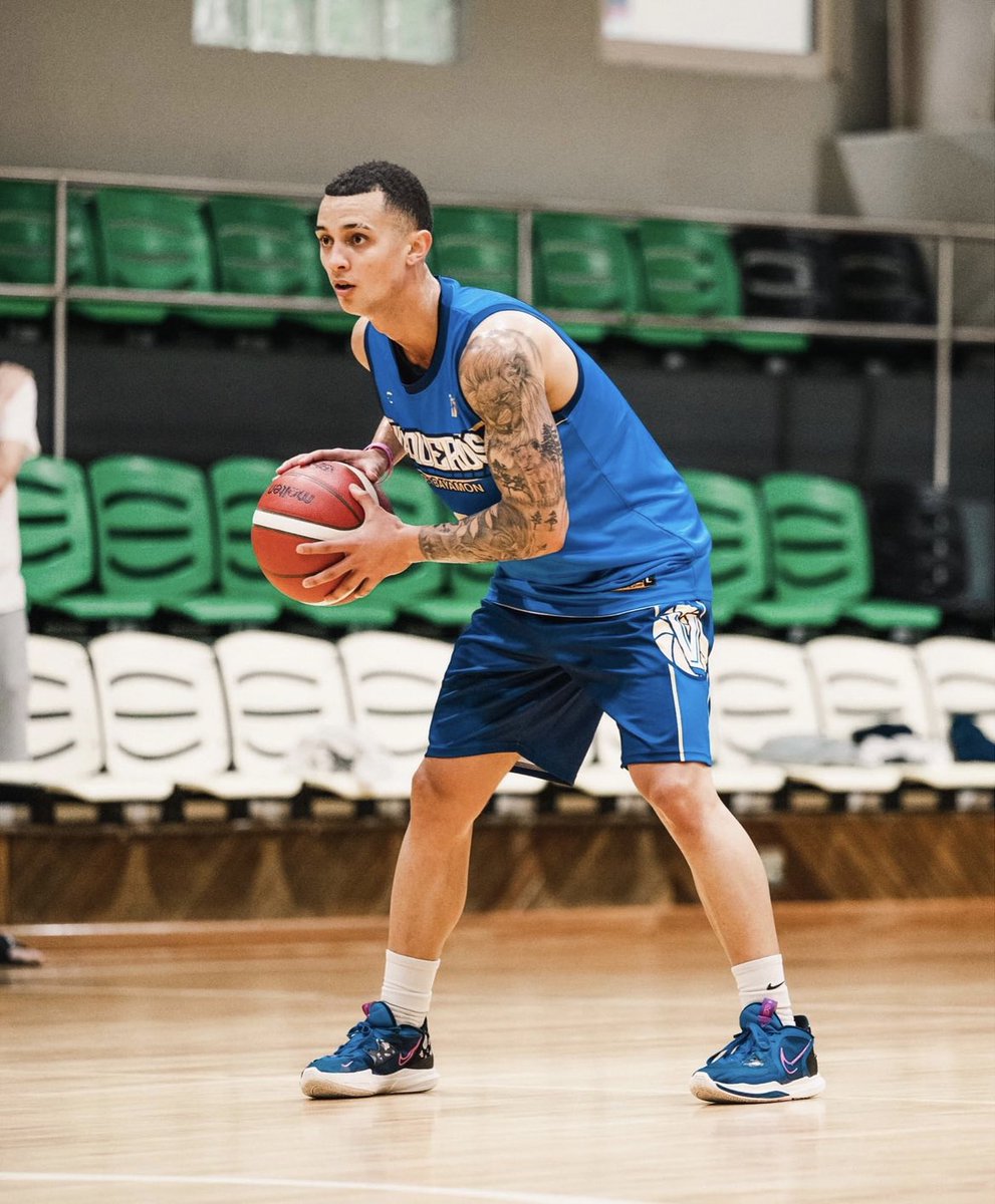 foulyvalepr's tweet photo. Rookie Spotted en Bayamón. 
.
Ya oficialmente el rookie, Robert Nieves (CG/ 6’2 - 23 años) se reportó a los Vaqueros de Bayamón cumpliendo su sueño de llegar al BSN después de ser el pick 24 en el pasado draft. 
.
Algo que quiero destacar es que ademas de ya haber jugado profesional en Nicaragua, viene de estar representando a Bayamón en diferentes ligas como en la LAI con la Universidad Central de Bayamón (UCB), en La Puertorriqueña con los Chicharroneros de Bayamón y ahora lo hará en el BSN. 
.
📸 @VaquerosBSN 
.
@bsnpr