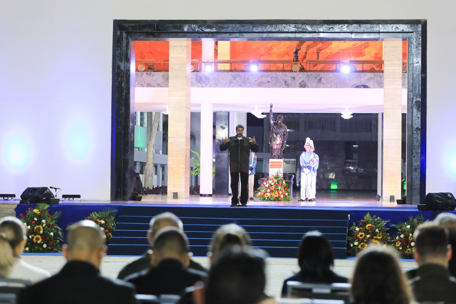 PresidencialVen's tweet photo. #Entérate 📰 | El legado ético del Comandante Chávez es creer siempre en el pueblo https://t.co/rp7NI2HQfS https://t.co/PsZVofSbk2