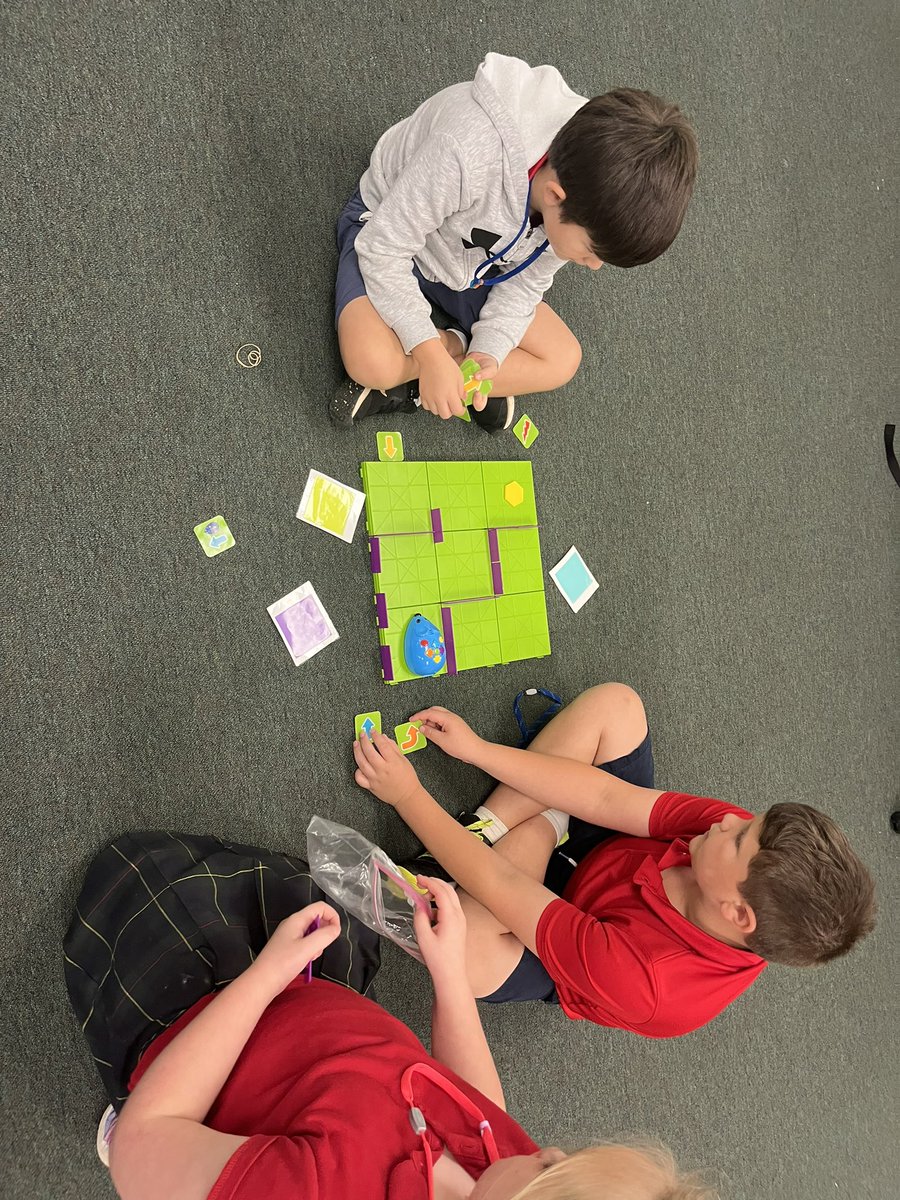 Creating algorithms and coding robots with 2nd graders. <a href="/HutchensElem/">Hutchens Elementary</a> #ourhut