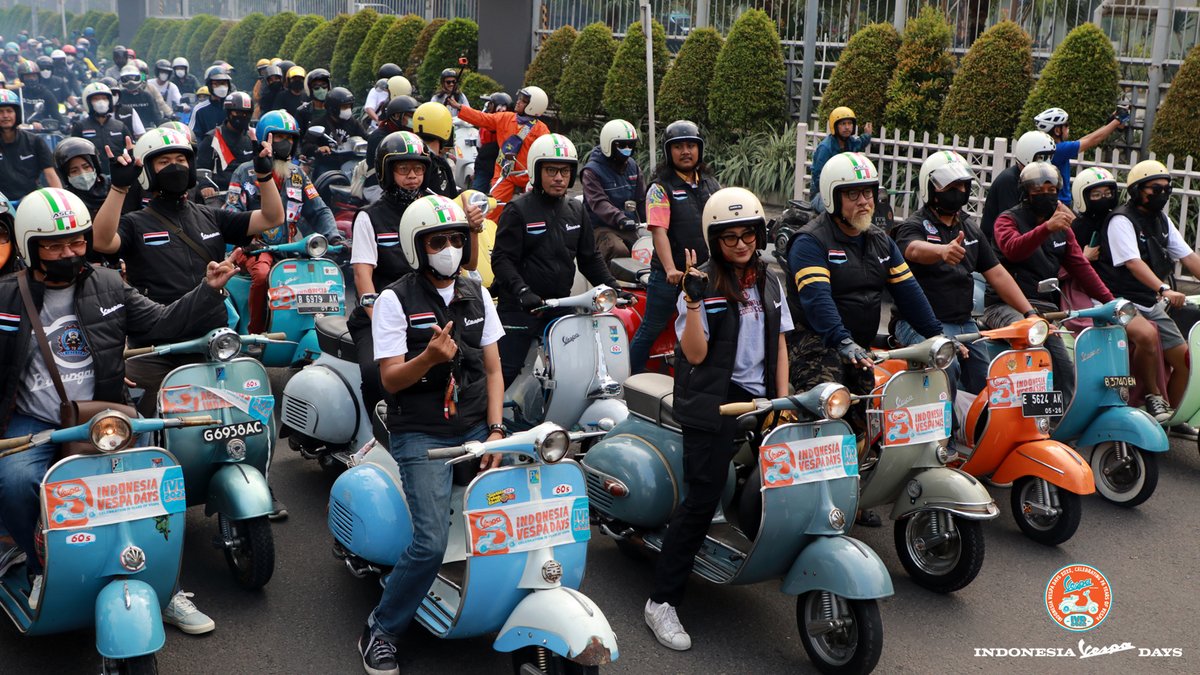 indovespadays's tweet photo. good vibe #Vespa #VespaIndonesia #IndonesiaVespaDays https://t.co/D0Yp4KwCOs