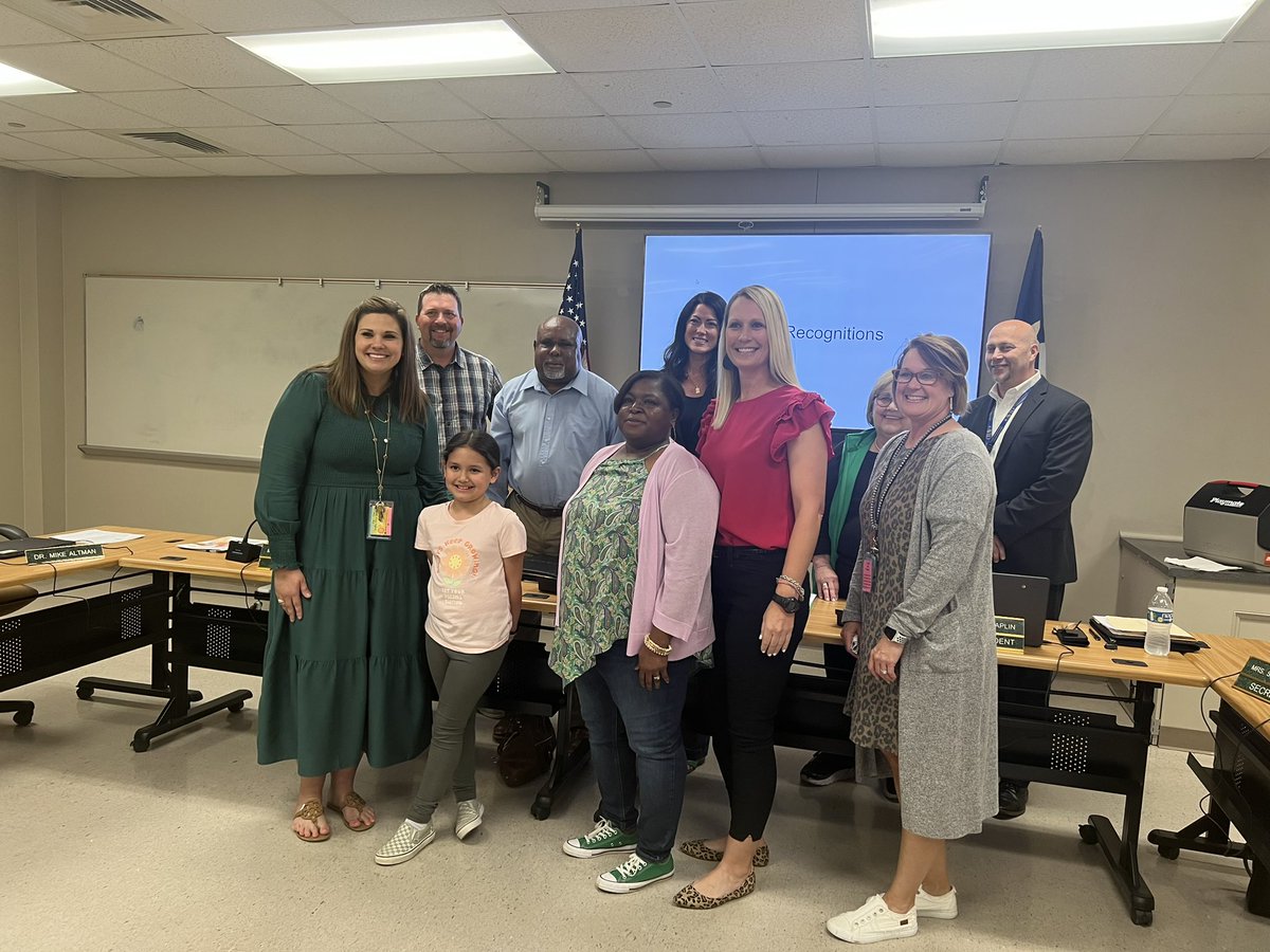 doinit4Jesus's tweet photo. Thank you to @KrauseElem @WilkeJillian @BrenhamISD for honoring Mrs. Nelda Wells, MY WIFE, as ParaProfessional of the Month! I love ππ€π you so & am proud to call you "the butter π§ on my bread π₯ ketchup π₯« on my French Fries π sugar π― in my Kool aide π«."
#MyHelpMeet https://t.co/ryhgYsHgol