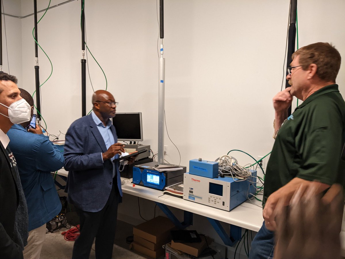chuks_okereke's tweet photo. Another action packed day on the #ivlpclimateaction organised by the US Department of State. Very impressed to learn how the Utah Department of Environmental Quality monitors air pollution and adheres to the US Federal air standard in the state of Utah. https://t.co/cloilMjXGc