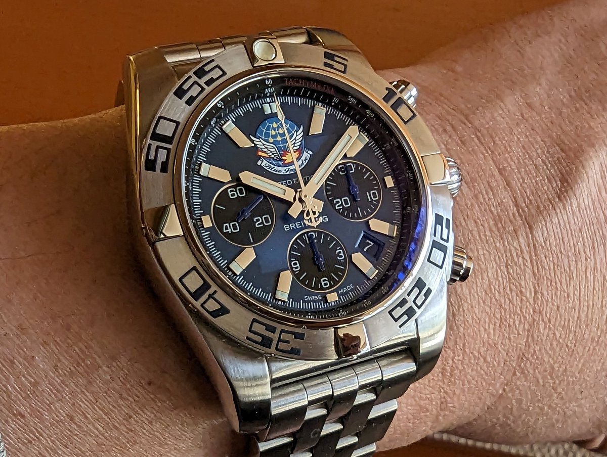 03afro_udedokei's tweet photo. 今日はちょっとひと息つけてます。
BREITLINGのクロノマットさんと一緒です。
もう春の雰囲気ですね♪ https://t.co/o4q2ljxY2B