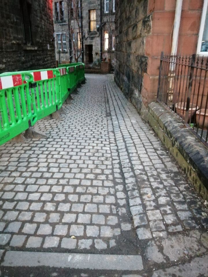 AgainstGraffiti's tweet photo. @LeaderGCC @ChristyMearns @LanaRMc @EunisJassemi @PaulJSweeney
This is what @CityFibre have done to the beautiful cobbled Marlborough Lane in Broomhill. This is sheer vandalism - Why is this allowed to go unchecked? It's appalling. https://t.co/OLApGlTehS