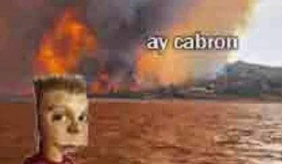 MarshSMT's tweet photo. chaos fans when they work 60 hours to get the worst ending in existence https://t.co/iOvBbWeeoh