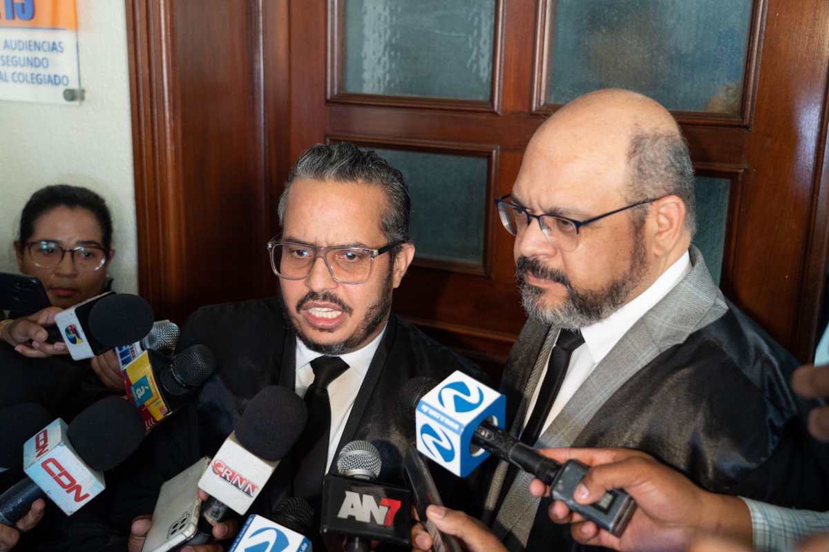 Operación 13: Tribunal reconoce daños morales al Estado dominicano en casos de corrupción. #NoticiasSIN #Operacion13 #estado #corrupcion  

Más detalles en nuestro periódico noticiassin.com

noticiassin.com/pais/operacion…