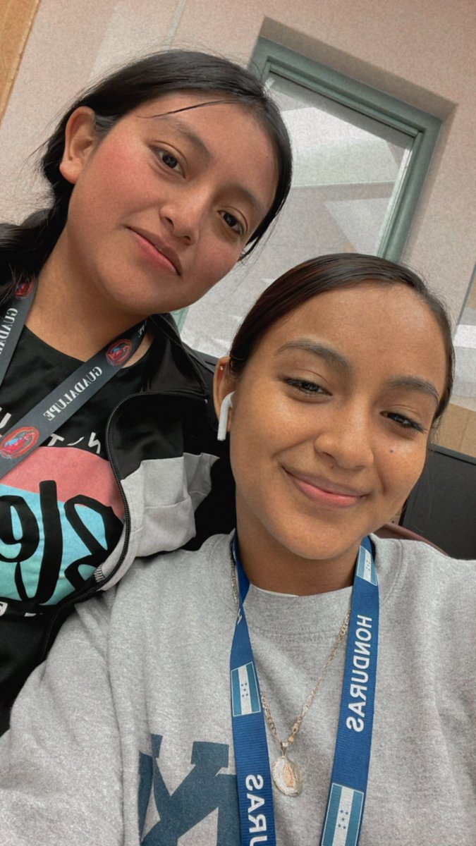 MsCurbelopr's tweet photo. 📣Please help me to congratulate Maria and Lila; they met their graduation requirements. A bright future awaits. #ProjectGraduation🎓✨ @LWCHSTrojans @EsolPbc @PBCSDEspanol @pbcsd @APGarate @villani824 https://t.co/1tGU72RFf4