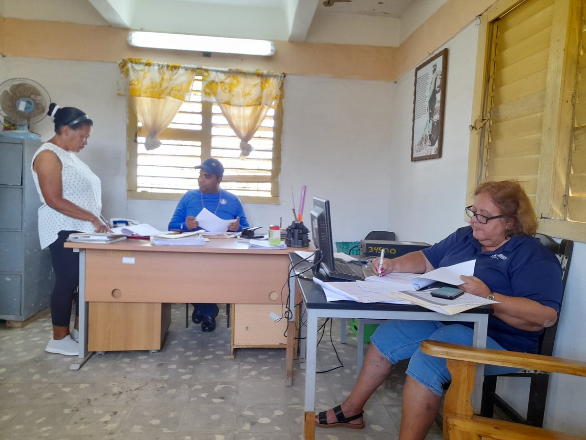 Se comenzó hoy de conjunto con el MINCIN, el monitoreo por el PMA a la gestión de los donativos entregados a los afectados x el huracán Ian.
<a href="/MincinCuba/">Comercio Cuba</a> <a href="/GrupoAlimentos/">Grupo de Alimentos</a> <a href="/WFP_Cuba/">WFP Cuba</a> <a href="/BetsyDazVelzqu2/">Betsy Díaz Velázquez</a> <a href="/R_Malmierca/">Rodrigo Malmierca Díaz</a>