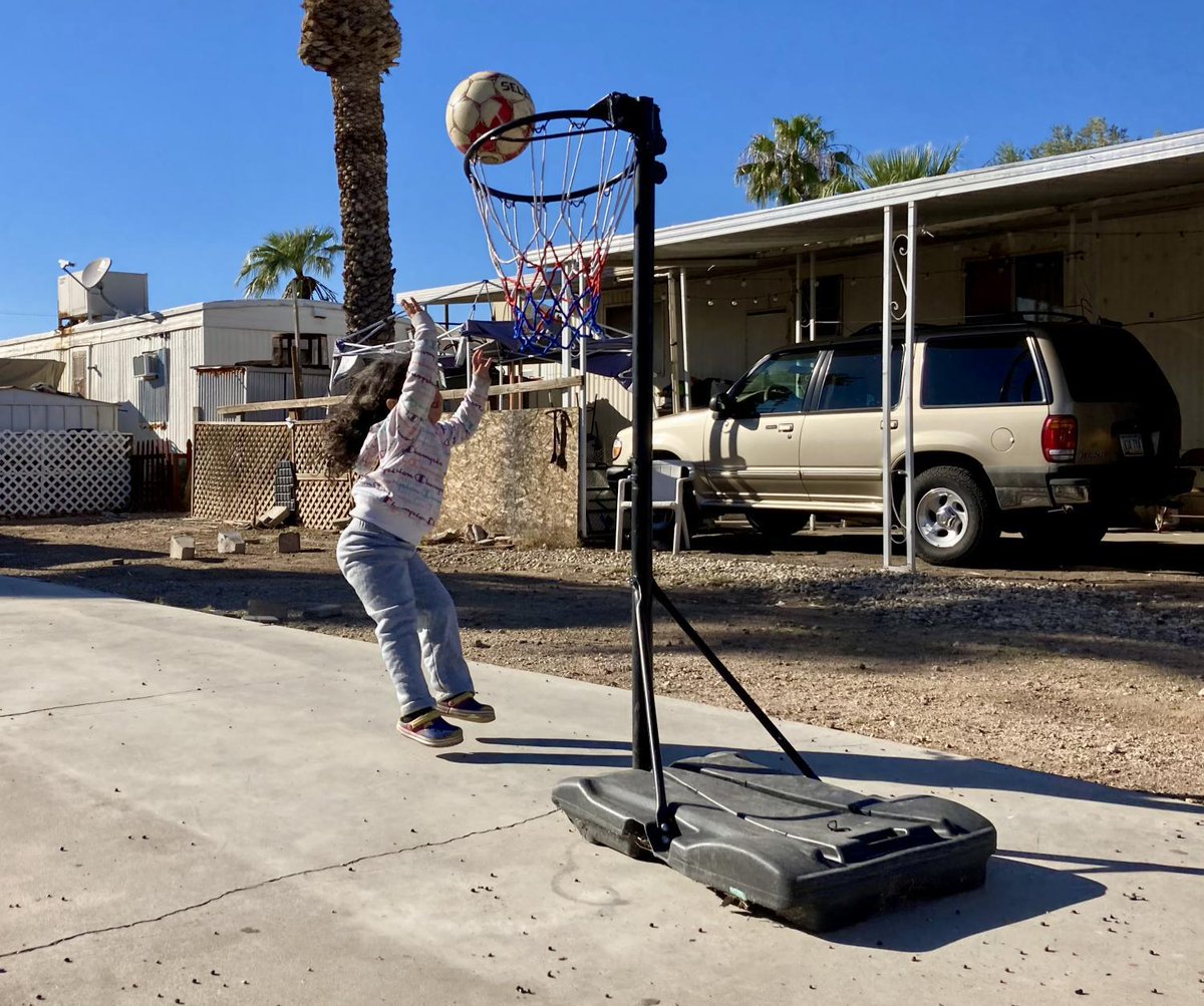 reporterestes's tweet photo. Anna Maria Maldonado with Helping Families in Need tells @CityofPhoenixAZ council the mobile home residents being displaced are related by friendships and families. "There's an immense sense of community" and they want to stay together. https://t.co/CzMiXNyPeh
