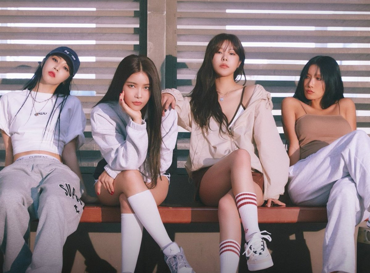 kpopsapphic's tweet photo. Every single Mamamoo moment that made it to the weekly Top Kpop Moments That Could Kill A Sapphic: A thread https://t.co/LJbl4UfkMk