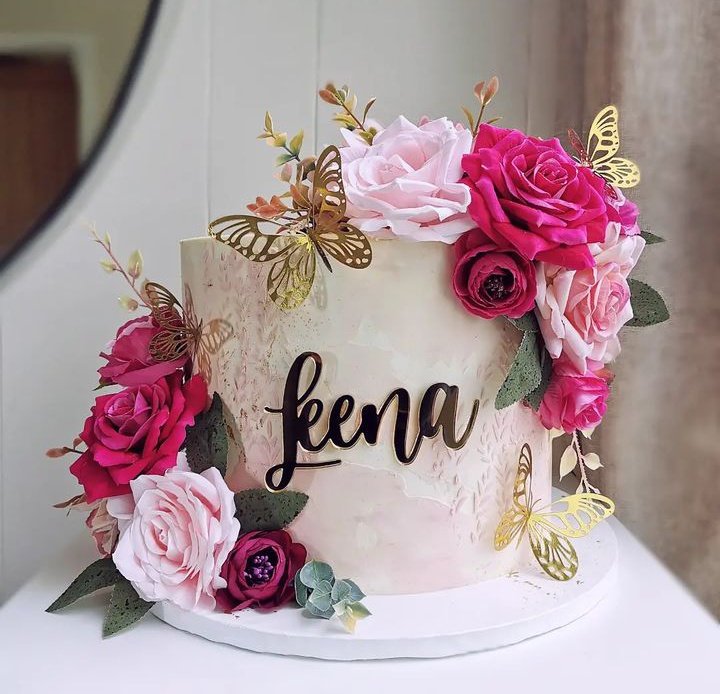 _Mcbryt_Cakes's tweet photo. A pinky beauty flora 10th birthday cake for LEENA ๐ธ๐ท๐บ๐๐
#birthdaycake #floracake #twittercakes #buttercreamcake https://t.co/KixcL8njSv
