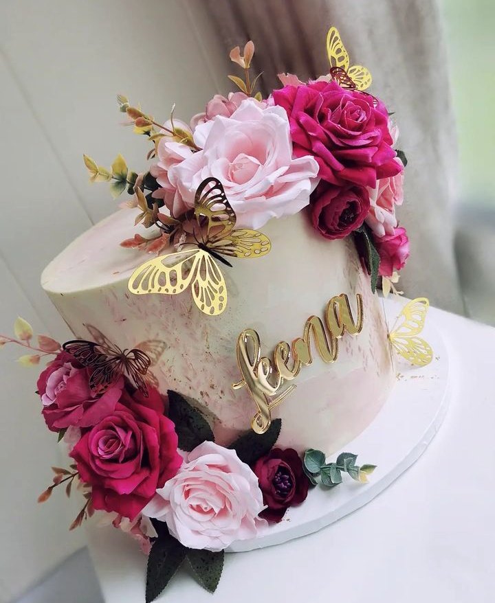 _Mcbryt_Cakes's tweet photo. A pinky beauty flora 10th birthday cake for LEENA ๐ธ๐ท๐บ๐๐
#birthdaycake #floracake #twittercakes #buttercreamcake https://t.co/KixcL8njSv