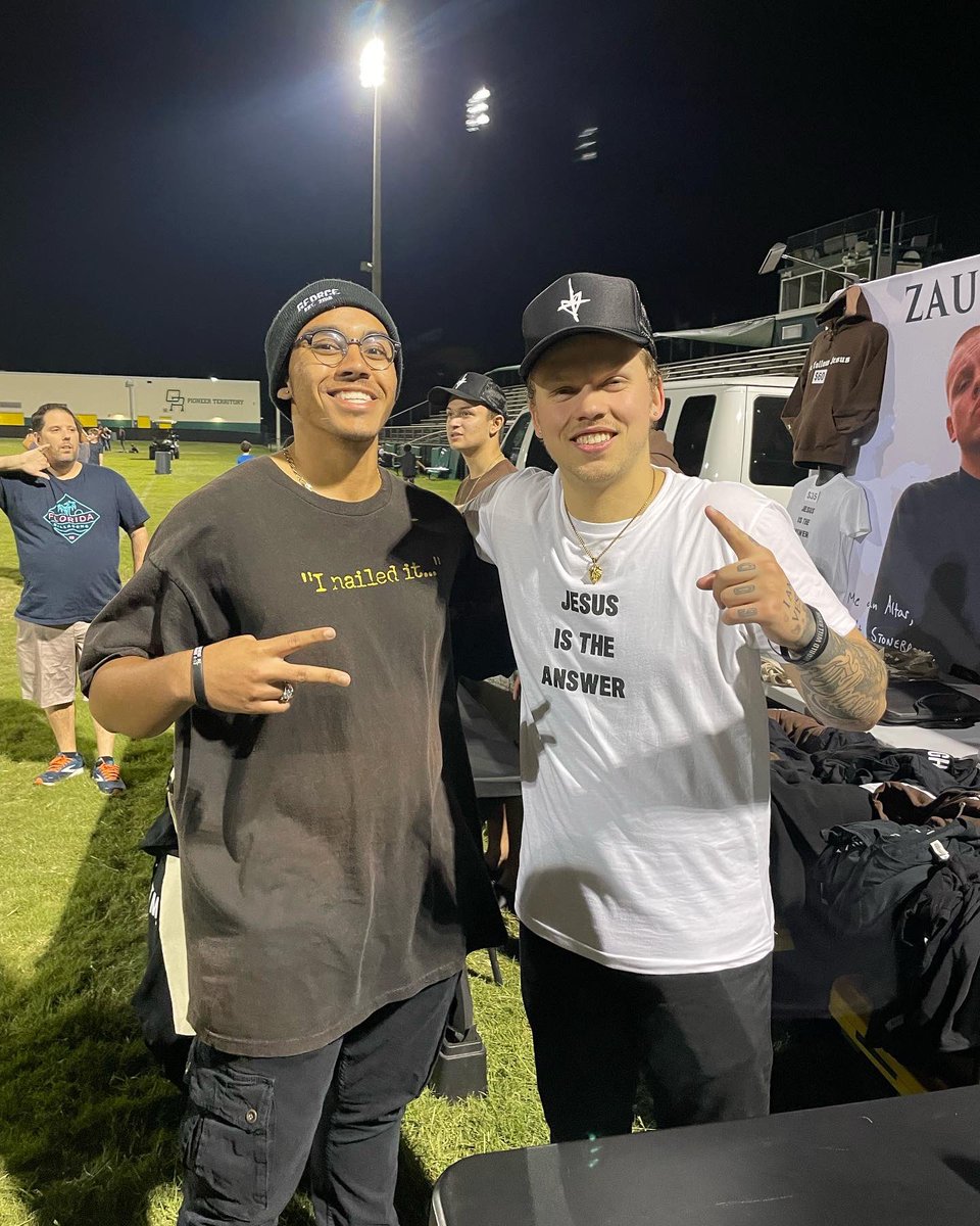 KMwPGF's tweet photo. GOD’S MOVING s/o @zauntee 
.
.
.
.
.
.
.
.
#godsforce #kmp #godsmoving #zauntee #jesusistheanswer #theworldwillknow #thegodwefollow #praisethelord #christianfashon #biggod #wefollowjesus #🔛🔝🔜 #godonly #keepmovingwithpower #makeitreality https://t.co/tOToplLnI5