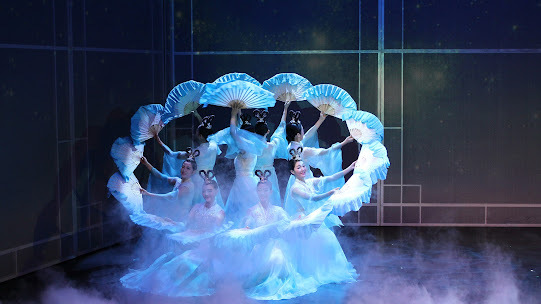 ADRIAN_DJLEE's tweet photo. Experience the Beauty of Traditional Korean Dances: A Cultural Journey Through Rhythmic Movement https://t.co/lijltOaGcK https://t.co/3DeR0Sg443