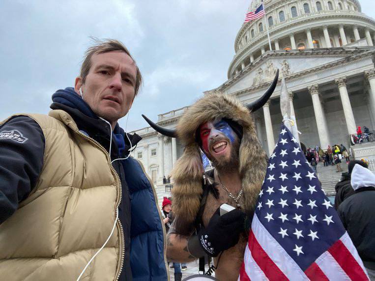 🧵Exposing the January 6th Narrative: Nancy Pelosi's son-in-law Michiel Vos took a picture with Jacob Chansley on the Capitol steps. This was right before Chansley was escorted by Capitol Police through the building. See my video (next Tweet) on Chansley from two years ago: