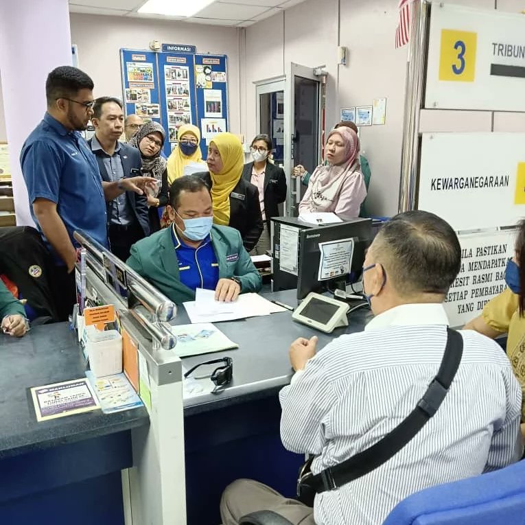 jpnmipoh's tweet image. 27 Feb 2022 - 03 Mac 2022 : JPN Perak telah menerima auditan naziran dan pengauditan terimaan oleh Unit Naziran dan Pengauditan Terimaan Bahagian Akaun Kementerian Dalam Negeri Putrajaya #jpnperakterusmaju #RakyatDiHatiJPN #kdn