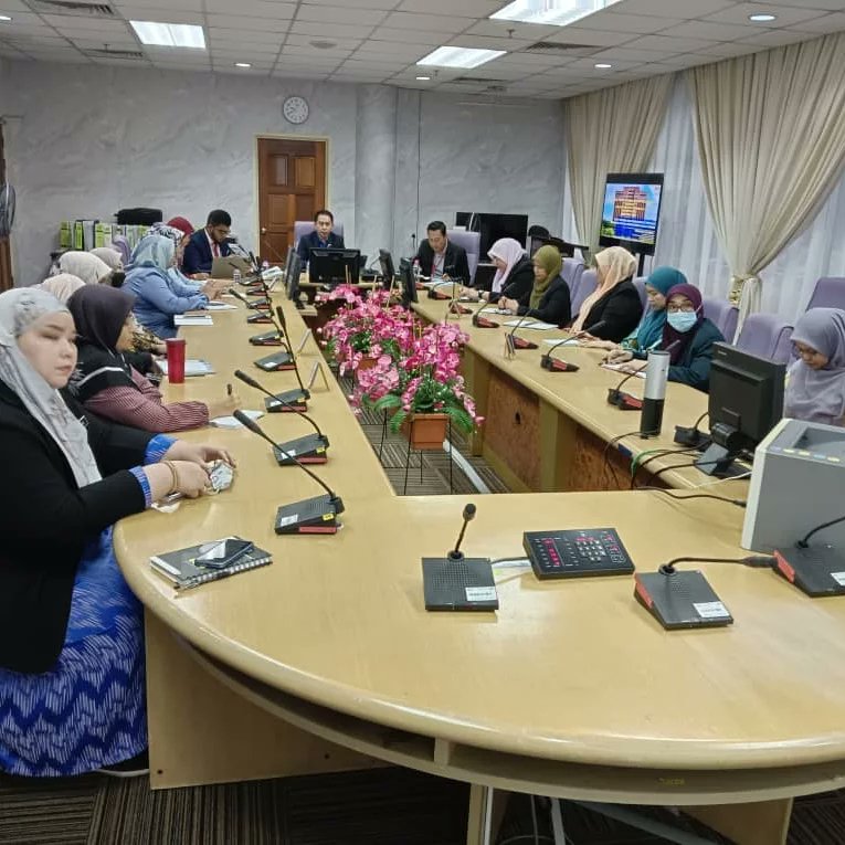 jpnmipoh's tweet image. 27 Feb 2022 - 03 Mac 2022 : JPN Perak telah menerima auditan naziran dan pengauditan terimaan oleh Unit Naziran dan Pengauditan Terimaan Bahagian Akaun Kementerian Dalam Negeri Putrajaya #jpnperakterusmaju #RakyatDiHatiJPN #kdn