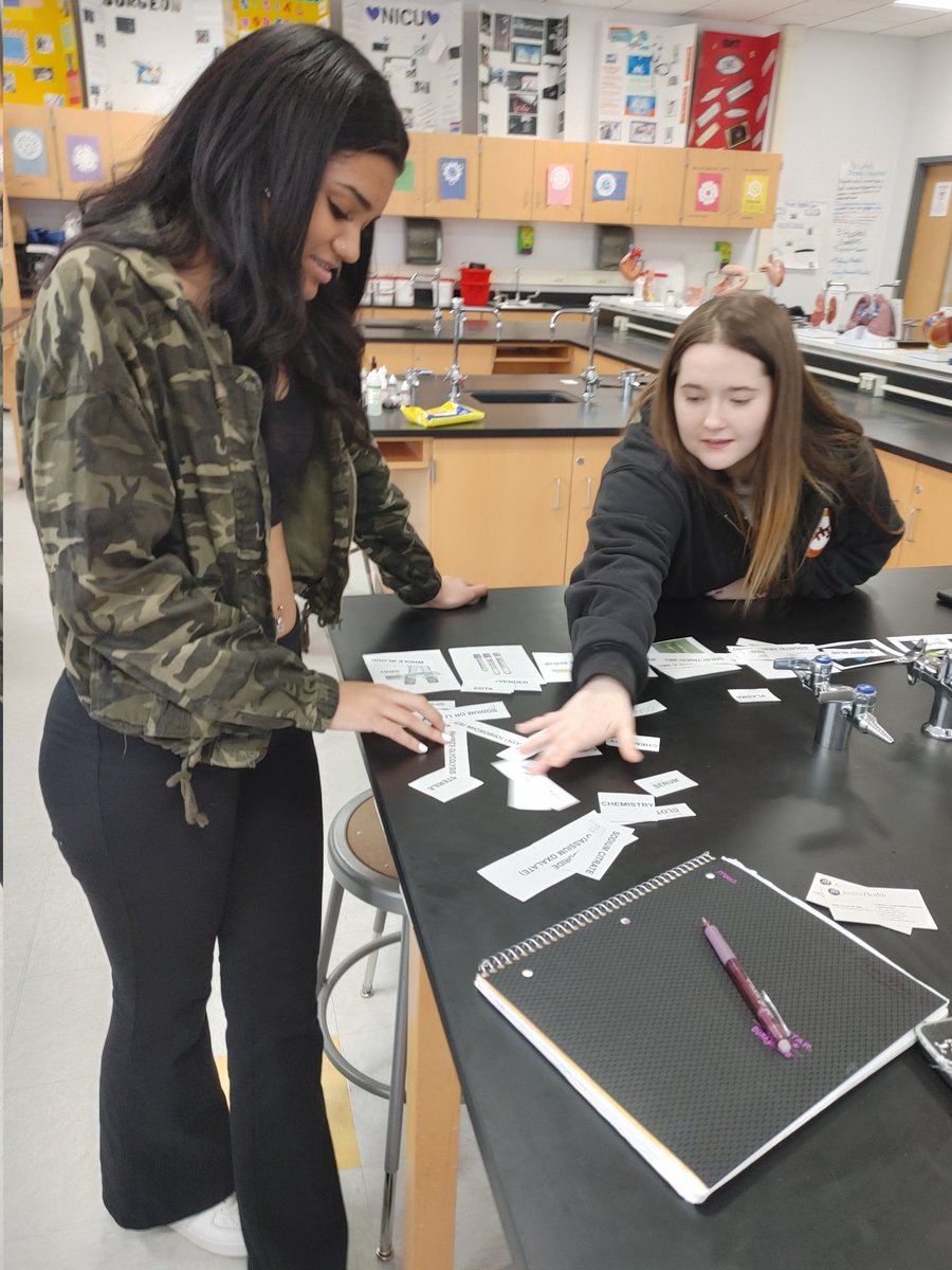 MLHSCook's tweet photo. Phleb scholars @EastEpo hard at work testing their knowledge about tubes #CTE #HealthScience #AllInAtEast #PhlebotomyTraining https://t.co/cZlfGmDpFS