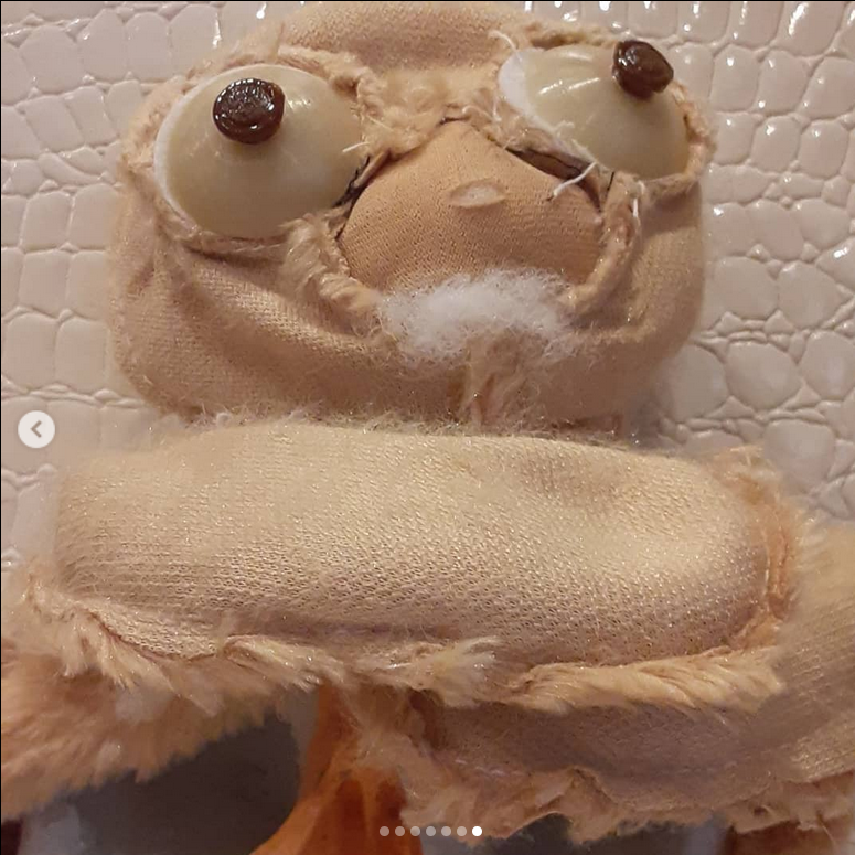 krushskulls's tweet photo. skull post #2
#skulls #skull #skeleton #oddity #macabre #art #handmade #amythest  #oneofakind #toy #scagliola #unique #decor 
Some fiends wear the bodies of conquered plushie foes... https://t.co/khnFS5T0Kc