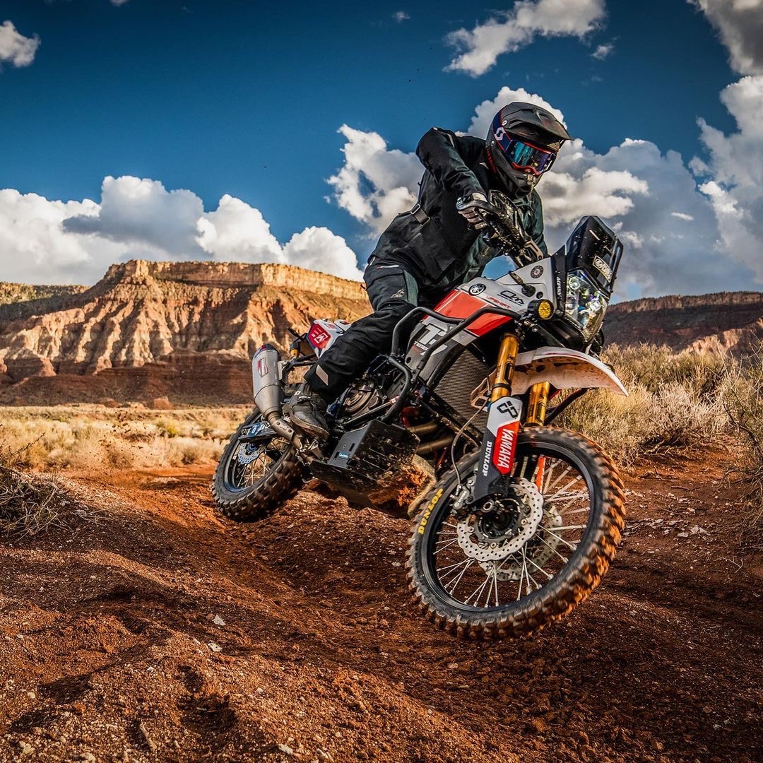 RideDunlop's tweet photo. The ultimate combo of the D606 front and D908RR rear on this @upshift_online Tenere 700 💪
📸 @miguelsantanaphotography
#ridedunlop #d606 #d908rr #tenere700 #yamahamotor #yamaha #tenere #dualsportadv #motorcycle #dirtbike #ridemore #upshift_online https://t.co/Kb4vWREuev