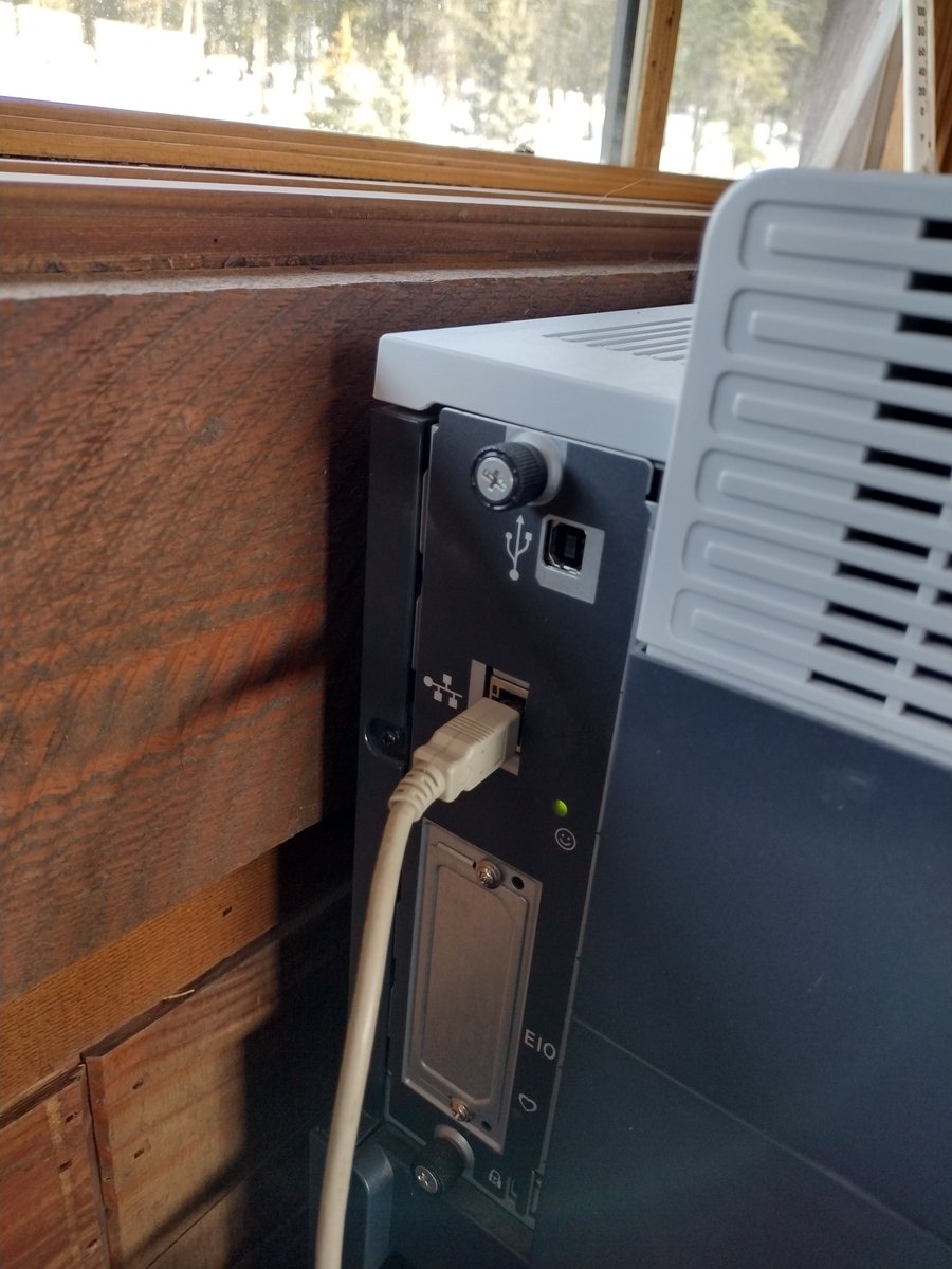 TechbenchTales's tweet image. Service call, Printer not working, Wrong hole
#tech #techbench #techbenchtales #technology #whoops