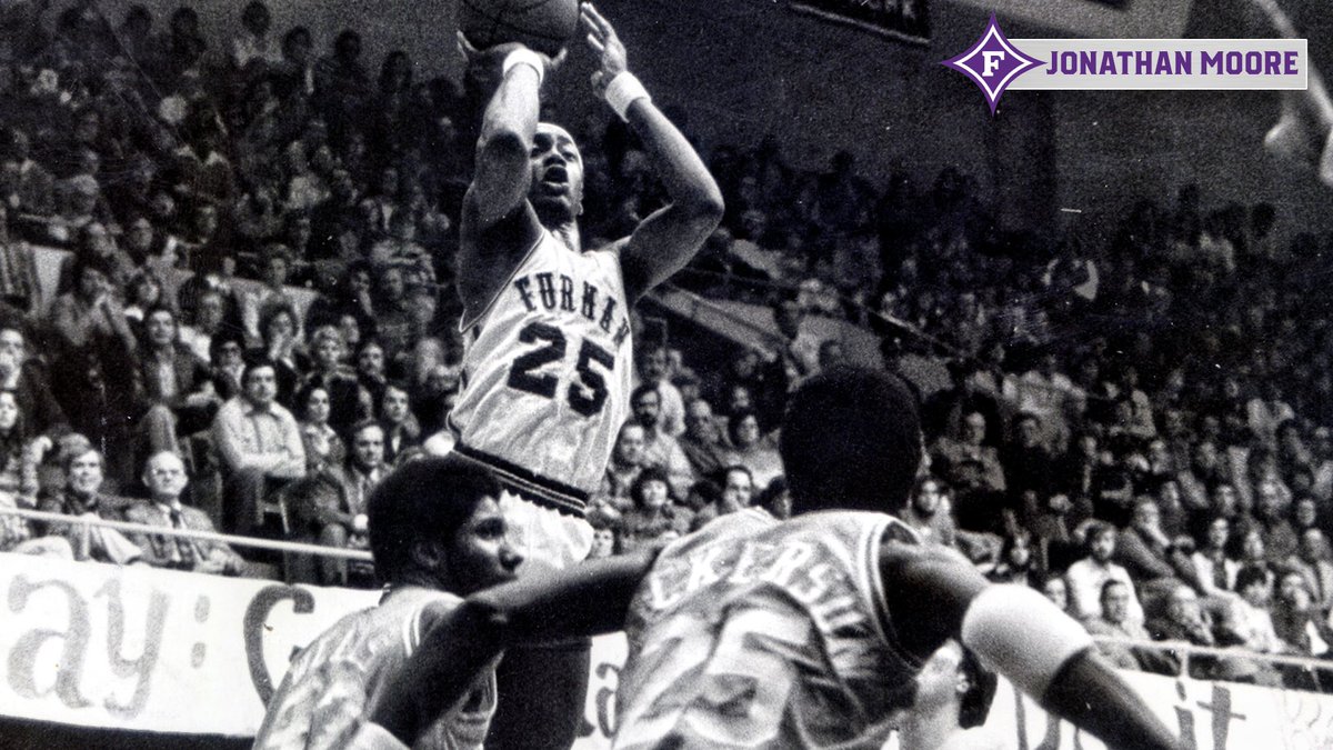 RandomMMadness's tweet image. Jonathan Moore: Furman
Appearance: 1978, 1980
#MarchMadness  #NCAAM #Furman #SoCon