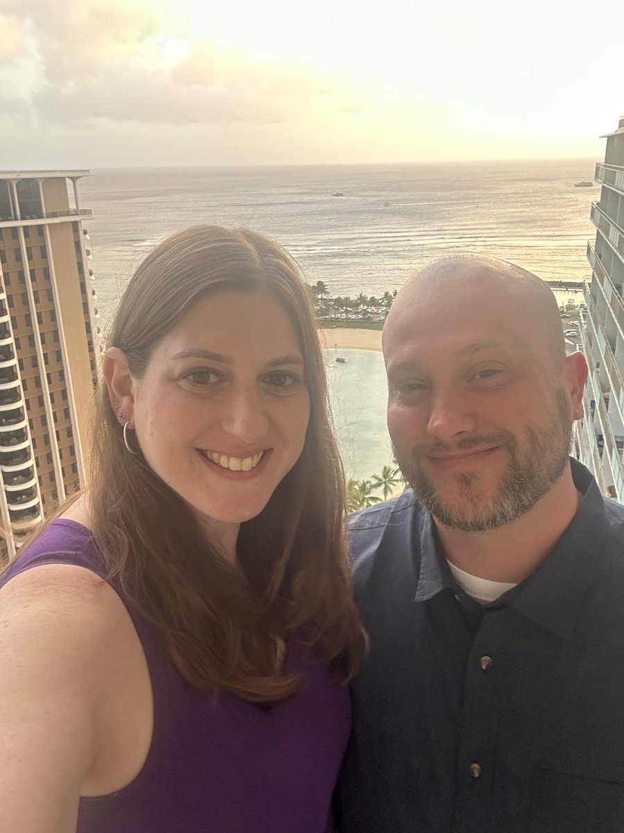 Purple_Star82's tweet photo. #25th floor views #Hawaii https://t.co/8Dzdr2aqCV