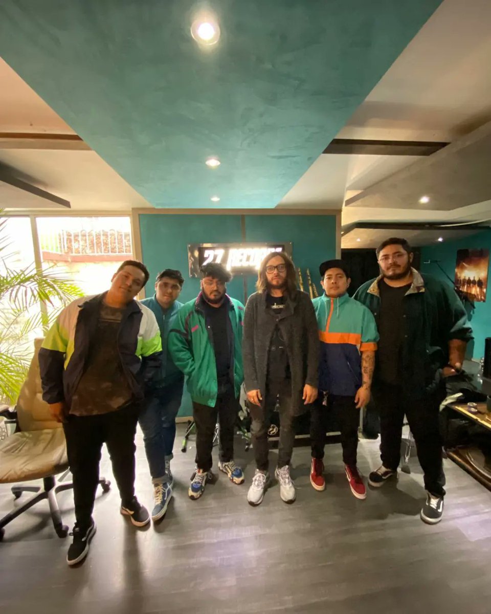 Ha sido un sueño y un honor trabajar con Coe en nuestro próximo sencillo, ya sale el 31 de Marzo!! #Gravedad