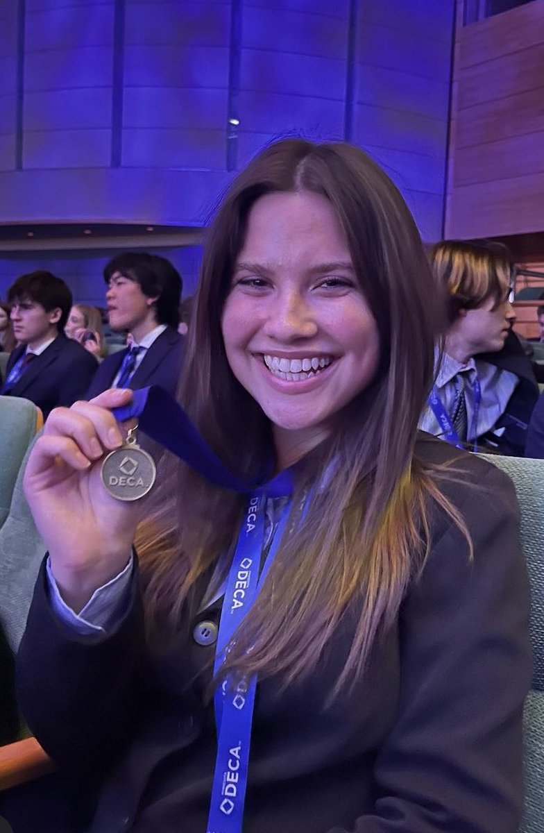 SWCHSdeca's tweet image. Congrats to our Advanced Level Employment Interview state finalists: Libby Heimer, Gordie Molin, &amp;amp; Nora Vietzen! 🏅