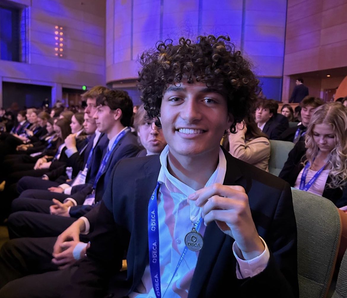 SWCHSdeca's tweet image. Congrats to Sean Johnson for finishing as a @mndeca state top test taker! 🏅