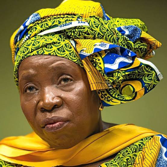 Sentletse's tweet photo. Minister of Youth https://t.co/N11ECqDUaG