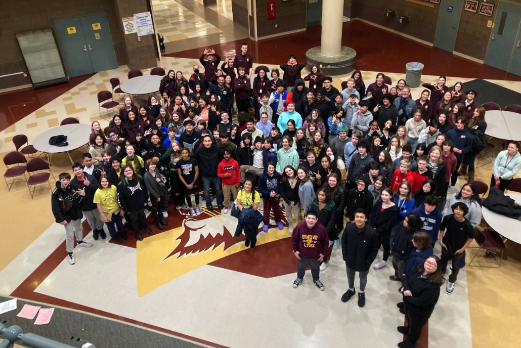 TjhHarris's tweet photo. #DimondNation-Mears 8th Panthers took their first steps @ Dimond 😺HS last week! Looking forward to seeing them in the Fall. Welcome to DHS!🎉 https://t.co/FRgQKY4oCI
