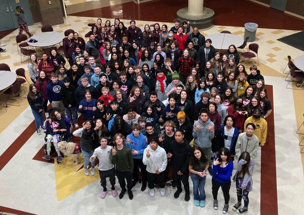 TjhHarris's tweet photo. #DimondNation-Mears 8th Panthers took their first steps @ Dimond 😺HS last week! Looking forward to seeing them in the Fall. Welcome to DHS!🎉 https://t.co/FRgQKY4oCI