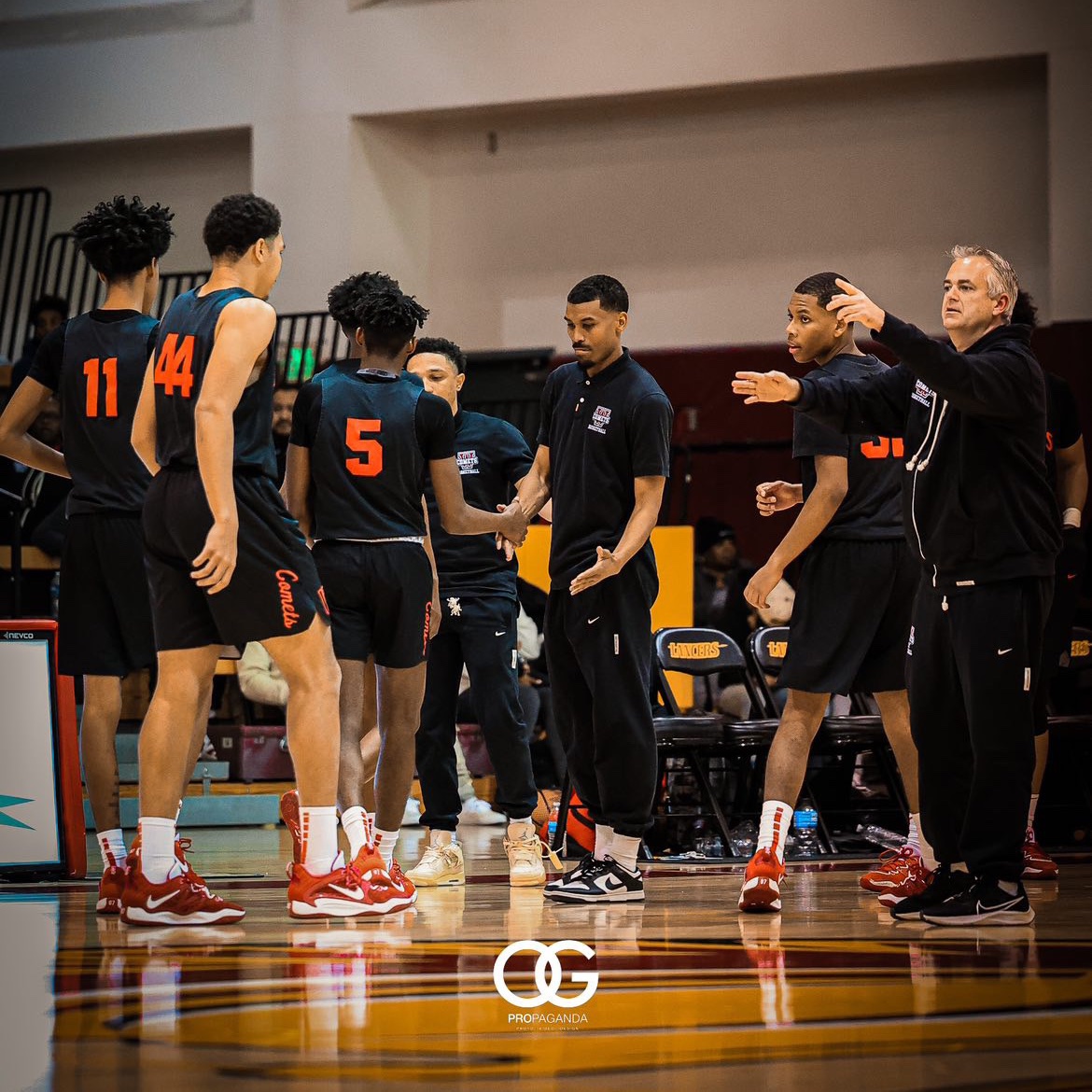 ak0r_'s tweet photo. Another season in the books! Excited for what’s to come next, the work is undefeated. 🏁 https://t.co/x9Xzno3C7X