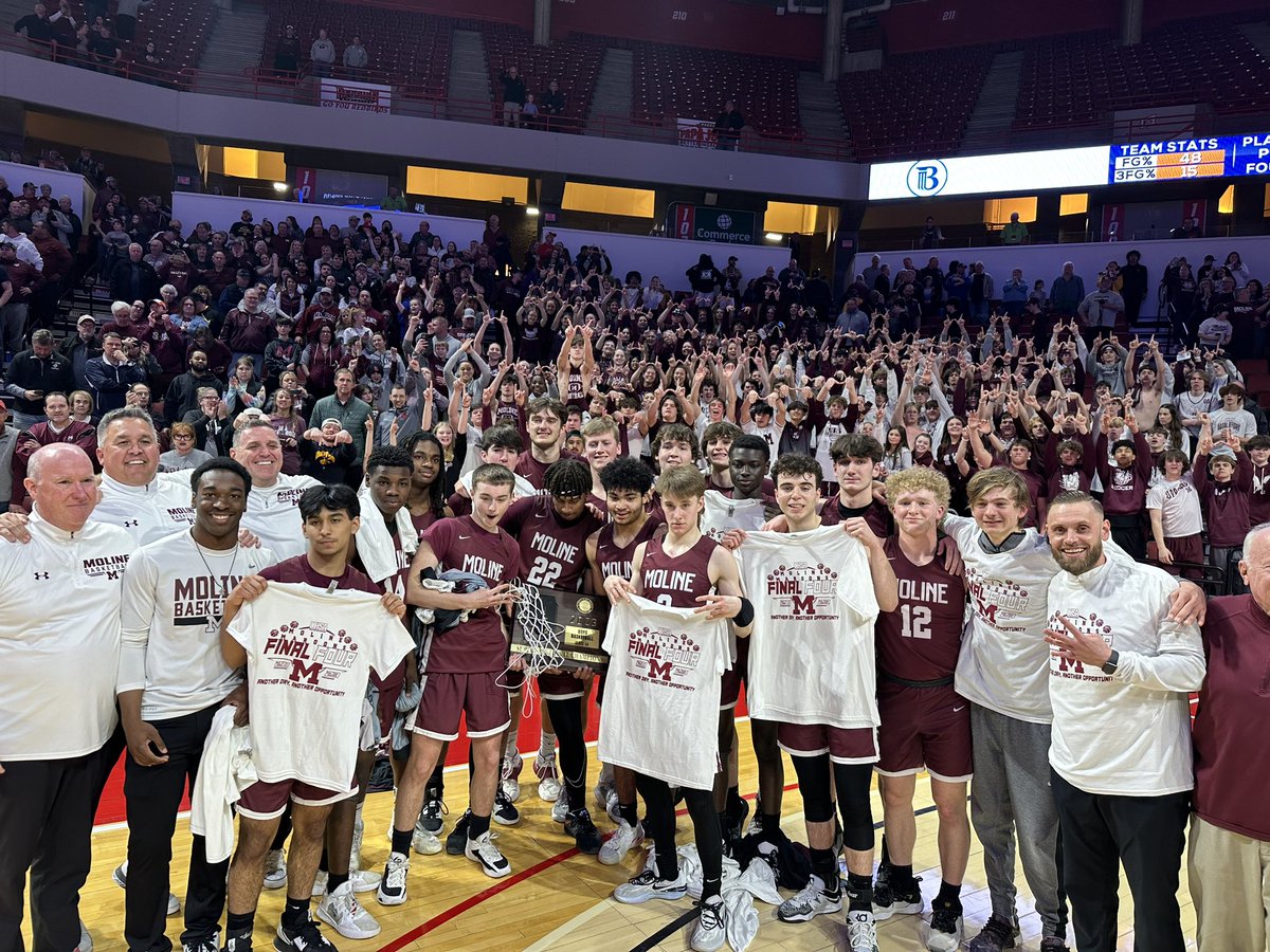 zach_martin95's tweet photo. That’s a lot of Maroon https://t.co/kJPUtGpcRp
