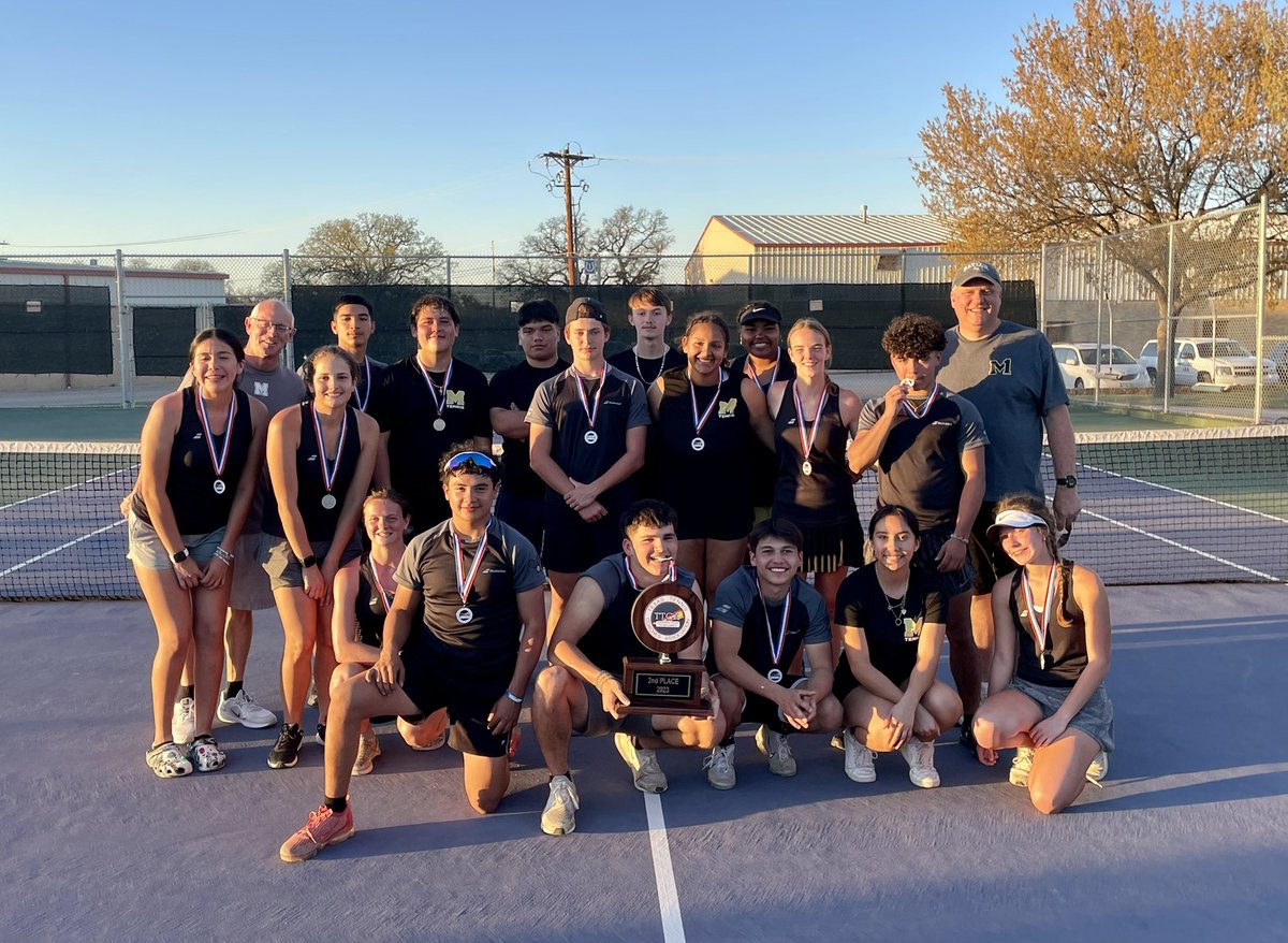 MHSTennis2's tweet photo. The Bulldogs and Lady Dogs are advancing to the TTCA 3A state team tennis tournament. https://t.co/ySrZj3MT0a