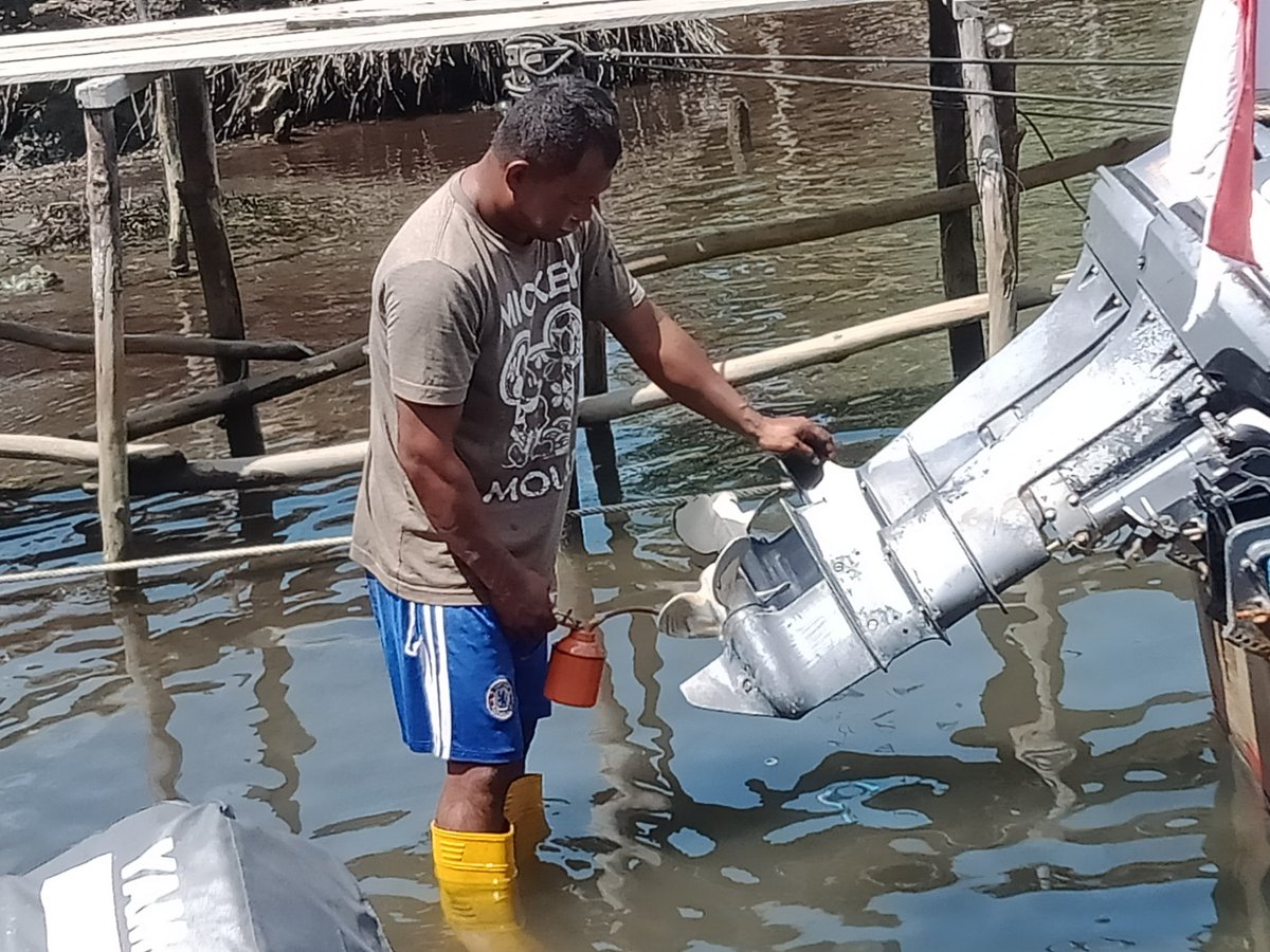 Utampelu's tweet photo. Selasa (7/3), Rustam Pelu, Luhkan Kab. Halmahera Selatan, di KUB Gaca bongko, Ds Kupal melaporkan kegiatan akses teknologi informasi, Maret 2023.

#GiatLuhkanSatminkalAmbon #HalmaheraSelatan
#luhlapor
@bp3ambon
@puslatluhkp https://t.co/JIxD54ALUa