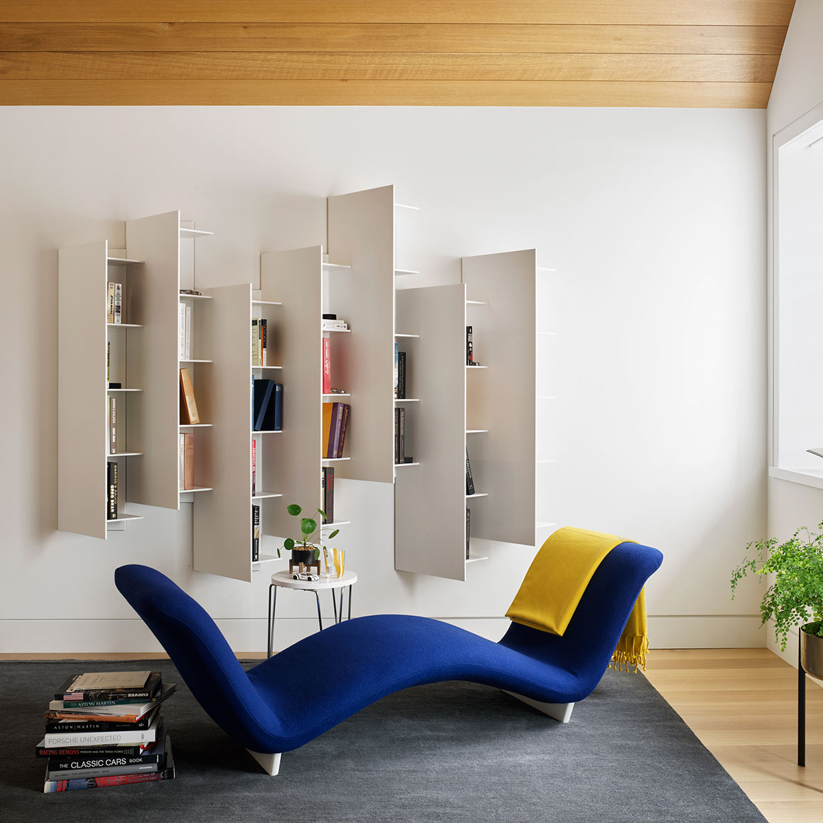 _StudioDesigner's tweet image. Kristi Will Interior Design uses Studio Designer to run their design projects in one convenient fully-integrated accounting and project management platform. We love how the firm created with these captivating interiors for a coastal home. Visit linktr.ee/_studiodesigner.